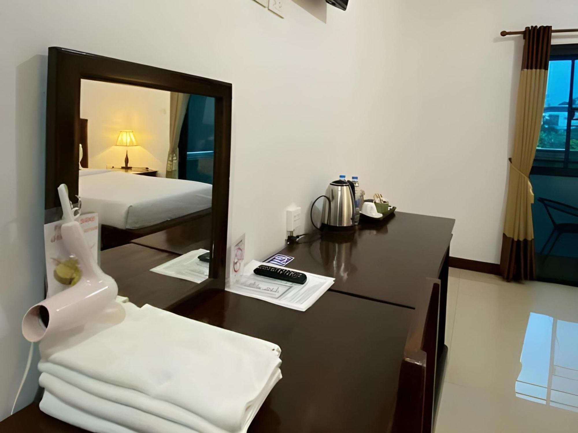 Capital O 727 Be One Resort Chiang Rai Exterior foto